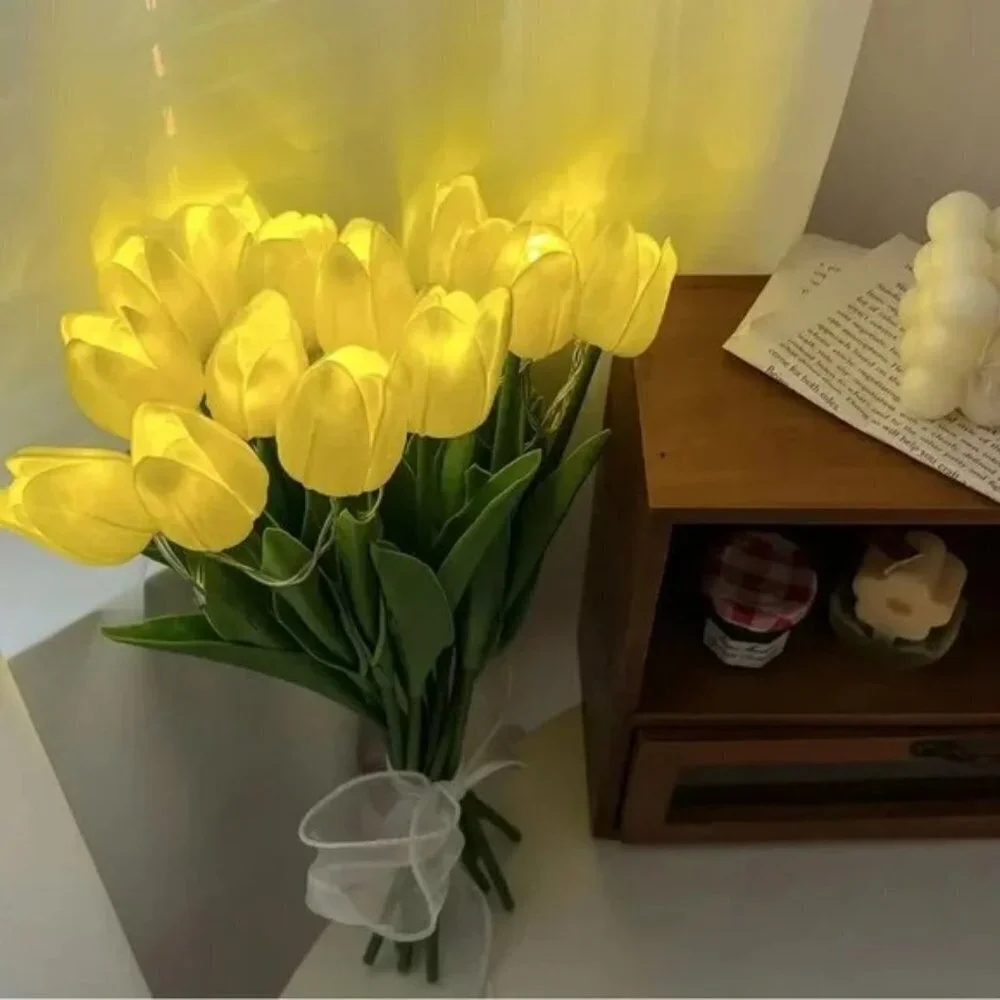 2x White Tulip Lamp, a Lasting Alternative to Expensive Bouquets!